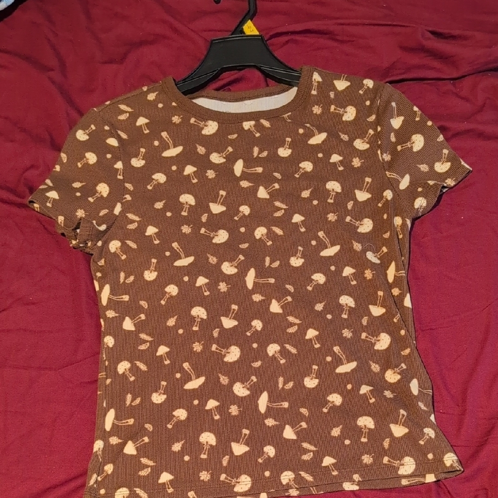 No Boundaries Brown Fitted Tee with Polka Dots